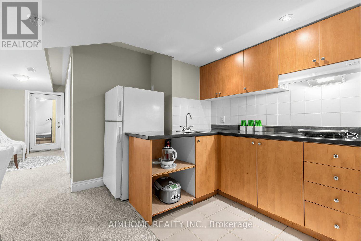 16 Carney Road, Toronto, Ontario  M2M 1T2 - Photo 23 - C13727896