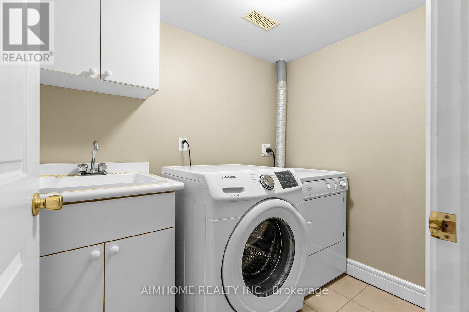 16 Carney Road, Toronto, Ontario  M2M 1T2 - Photo 24 - C13727896
