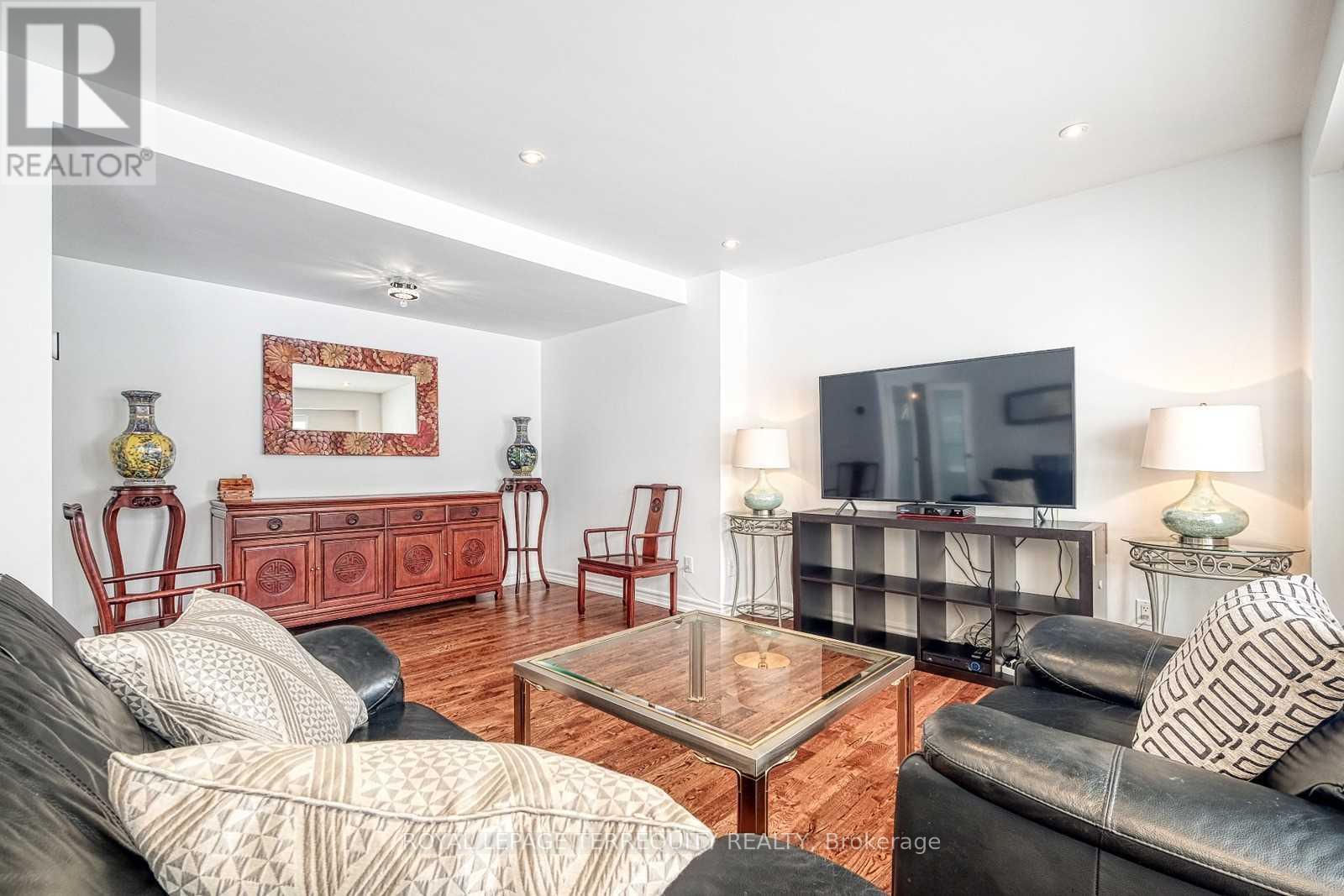 44 - 26 Nebula Star Way, Toronto, Ontario  M2J 1M8 - Photo 6 - C13727936