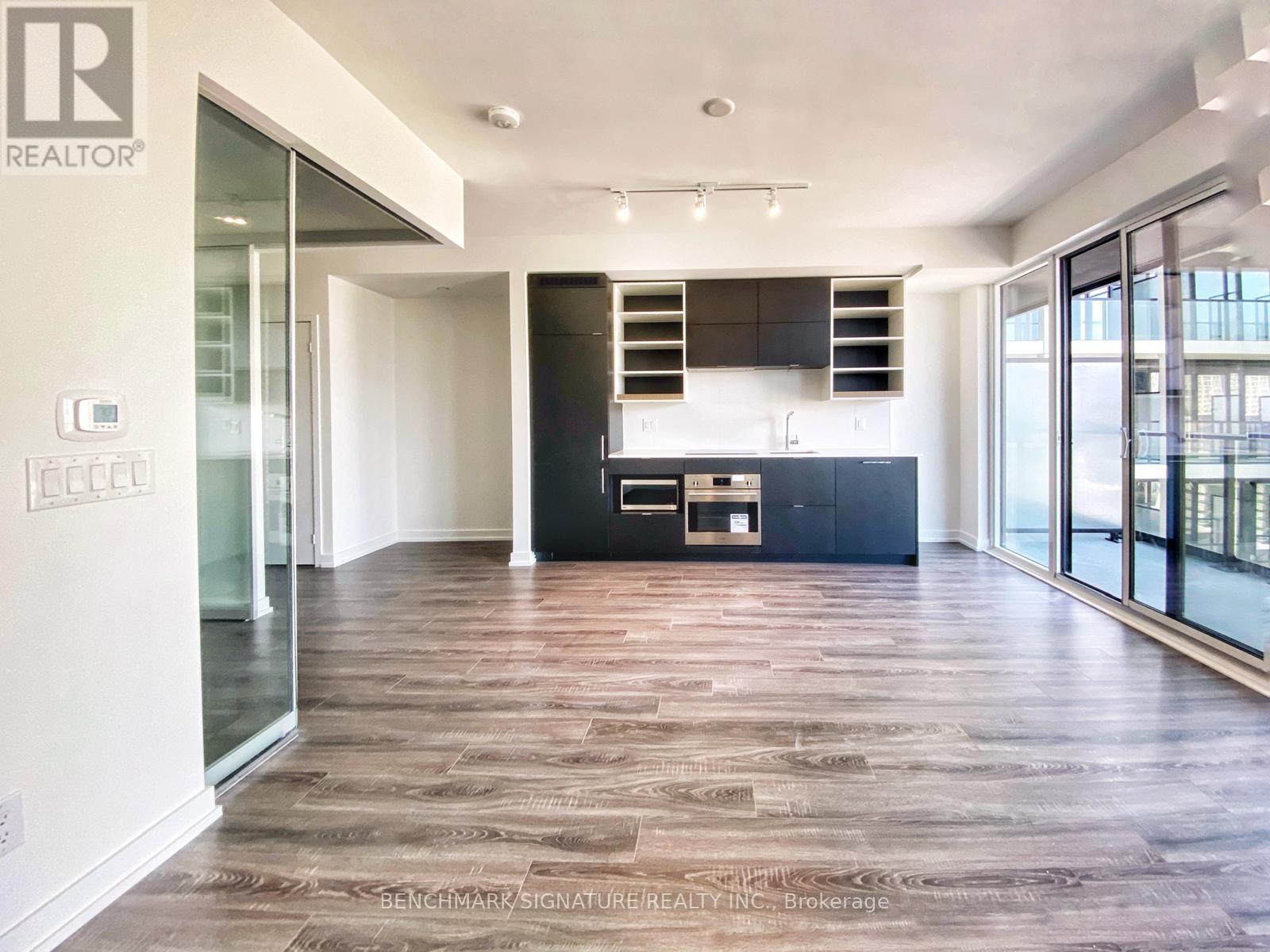 1722 - 20 Edward Street, Toronto, Ontario  M5G 1C9 - Photo 1 - C13727968