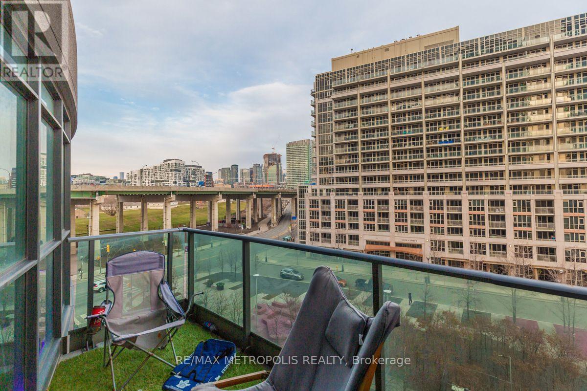 678 - 209 Fort York Boulevard, Toronto, Ontario  M5V 4A1 - Photo 24 - C13727988