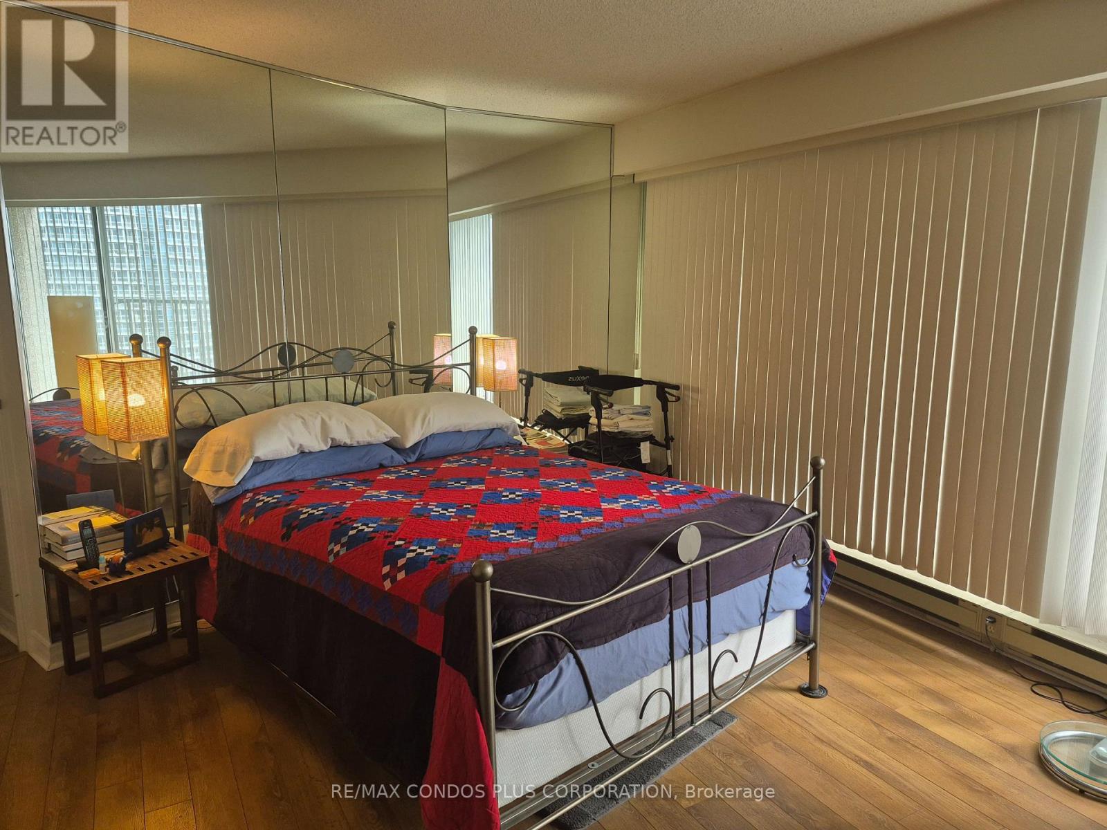 1914 - 55 Harbour Square, Toronto, Ontario  M5J 2L1 - Photo 7 - C13728004