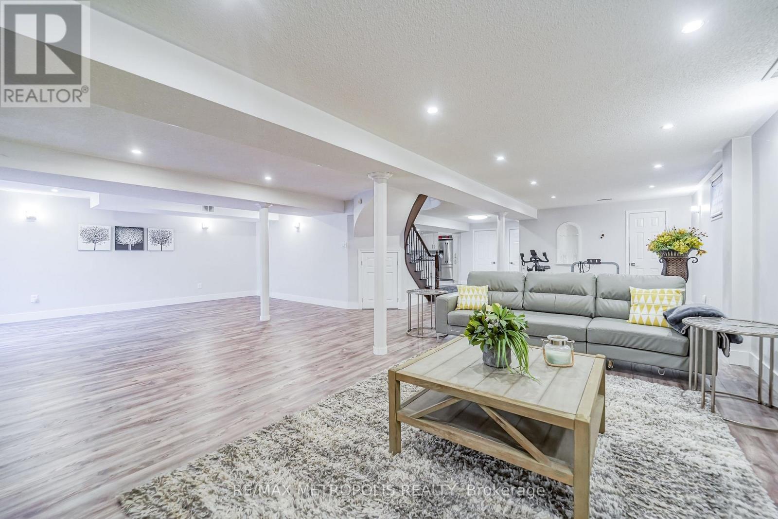 37 Bennett Road, Toronto, Ontario  M1E 3Y1 - Photo 44 - E13727950