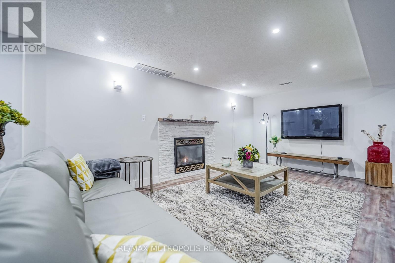 37 Bennett Road, Toronto, Ontario  M1E 3Y1 - Photo 46 - E13727950