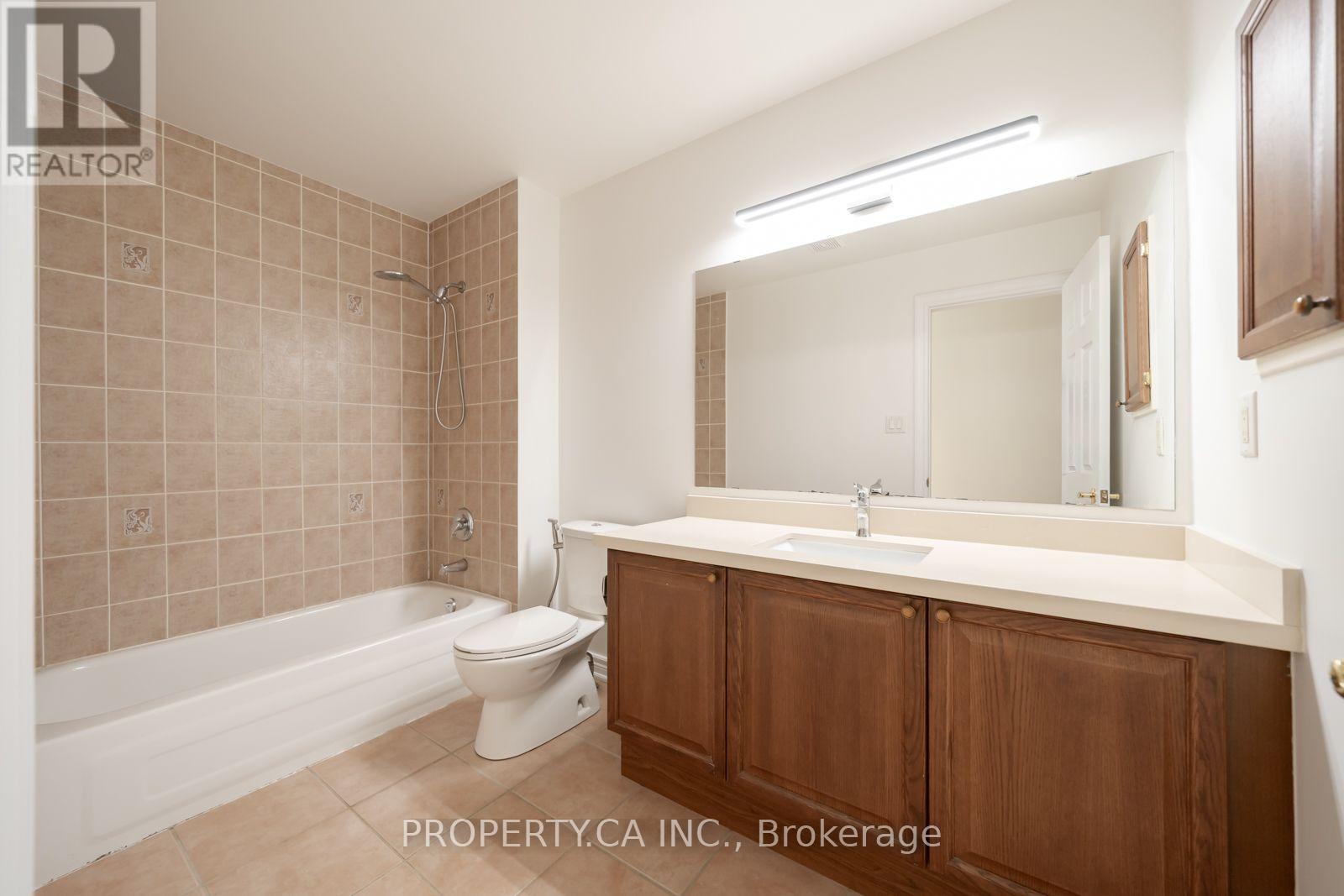 50 Winners Circle, Toronto, Ontario  M4L 3Z7 - Photo 24 - E13728024