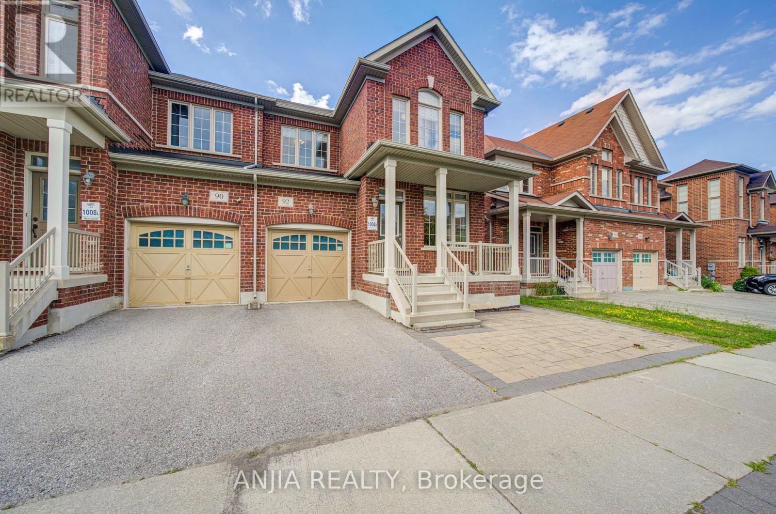 92 Carolina Rose Crescent, Markham, Ontario  L6E 0J6 - Photo 2 - N13727864