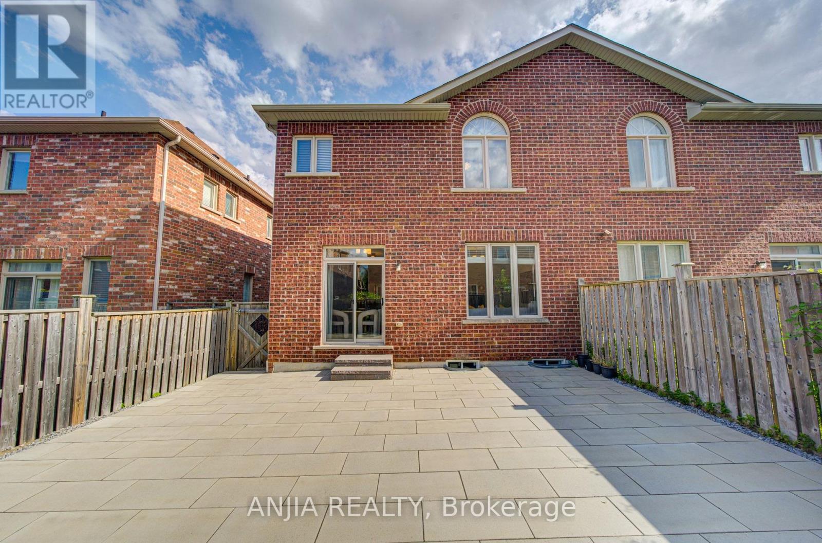 92 Carolina Rose Crescent, Markham, Ontario  L6E 0J6 - Photo 49 - N13727864