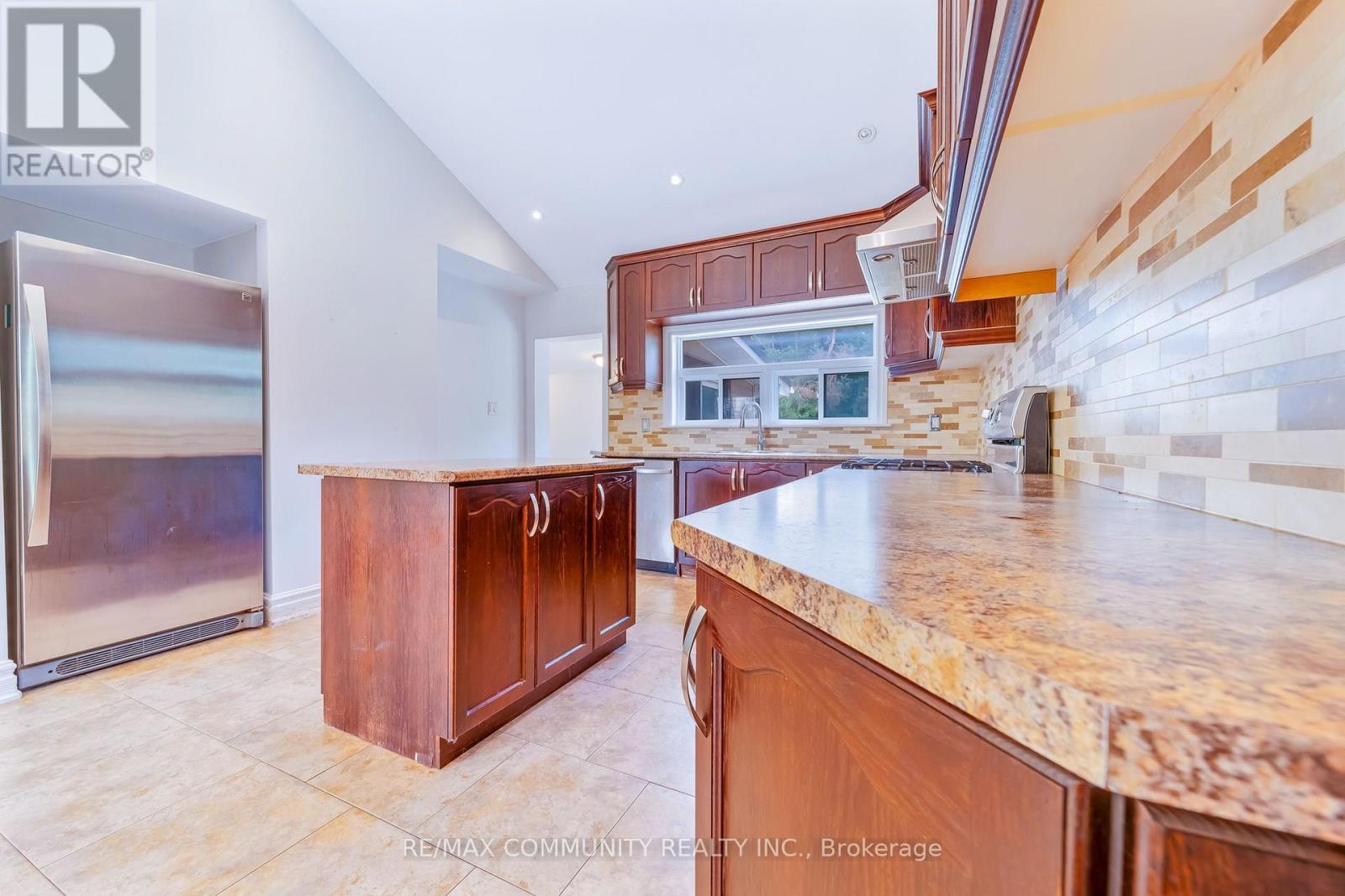 5154 Aurora Road, Whitchurch-Stouffville, Ontario  L4A 7X4 - Photo 14 - N13727914