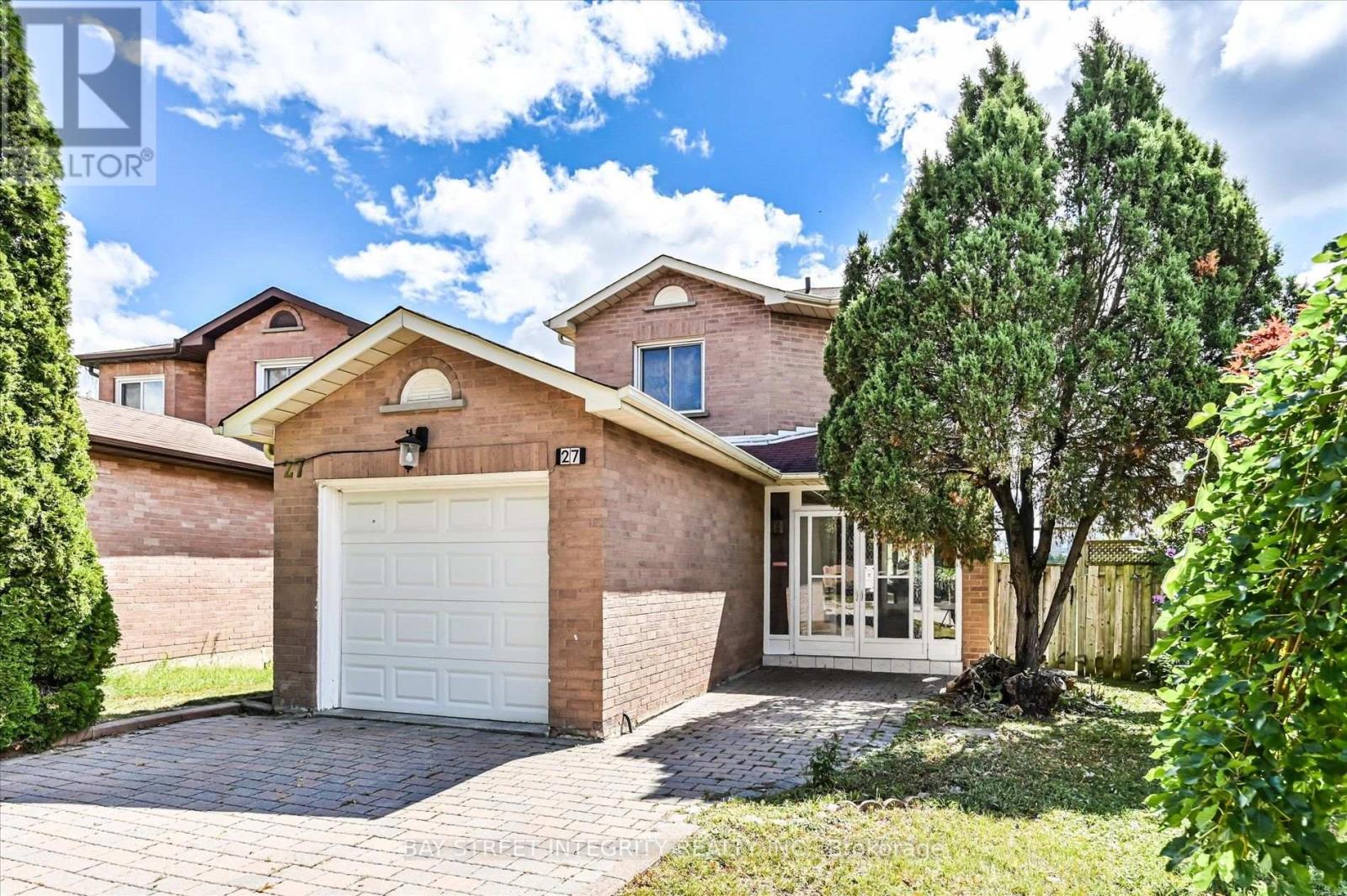 27 Samantha Circle, Richmond Hill, Ontario  L4B 2R7 - Photo 2 - N13727960