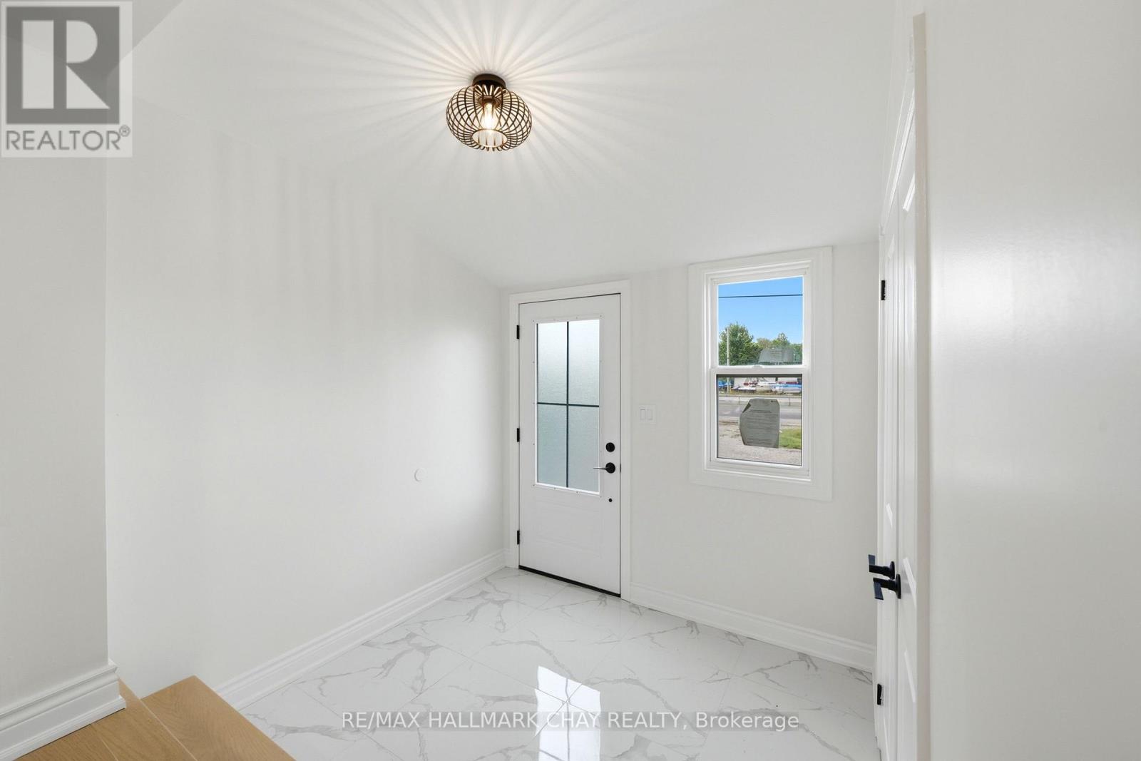 8410 11 Highway, Severn, Ontario  L3V 6H3 - Photo 4 - S13727848