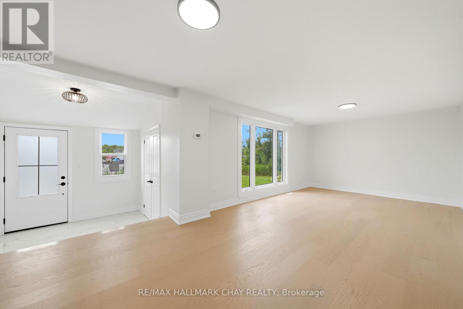8410 11 Highway, Severn, Ontario  L3V 6H3 - Photo 6 - S13727848