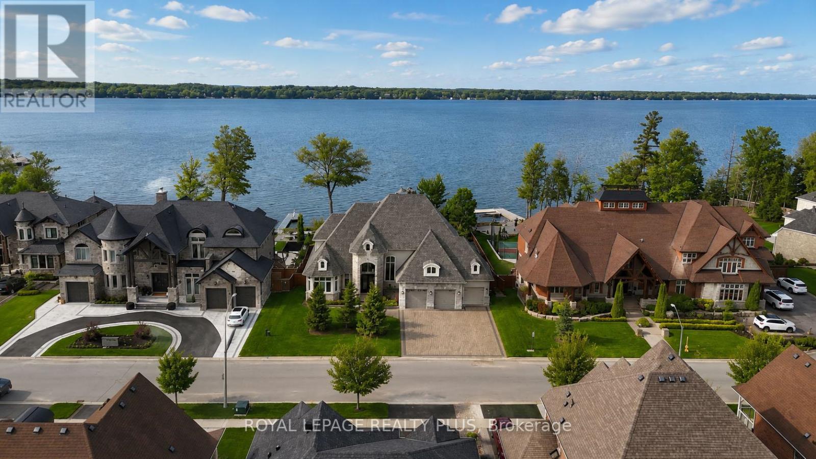 39 Plunkett Court, Barrie (Bayshore), Ontario  L4N 6M3 - Photo 3 - S13727920