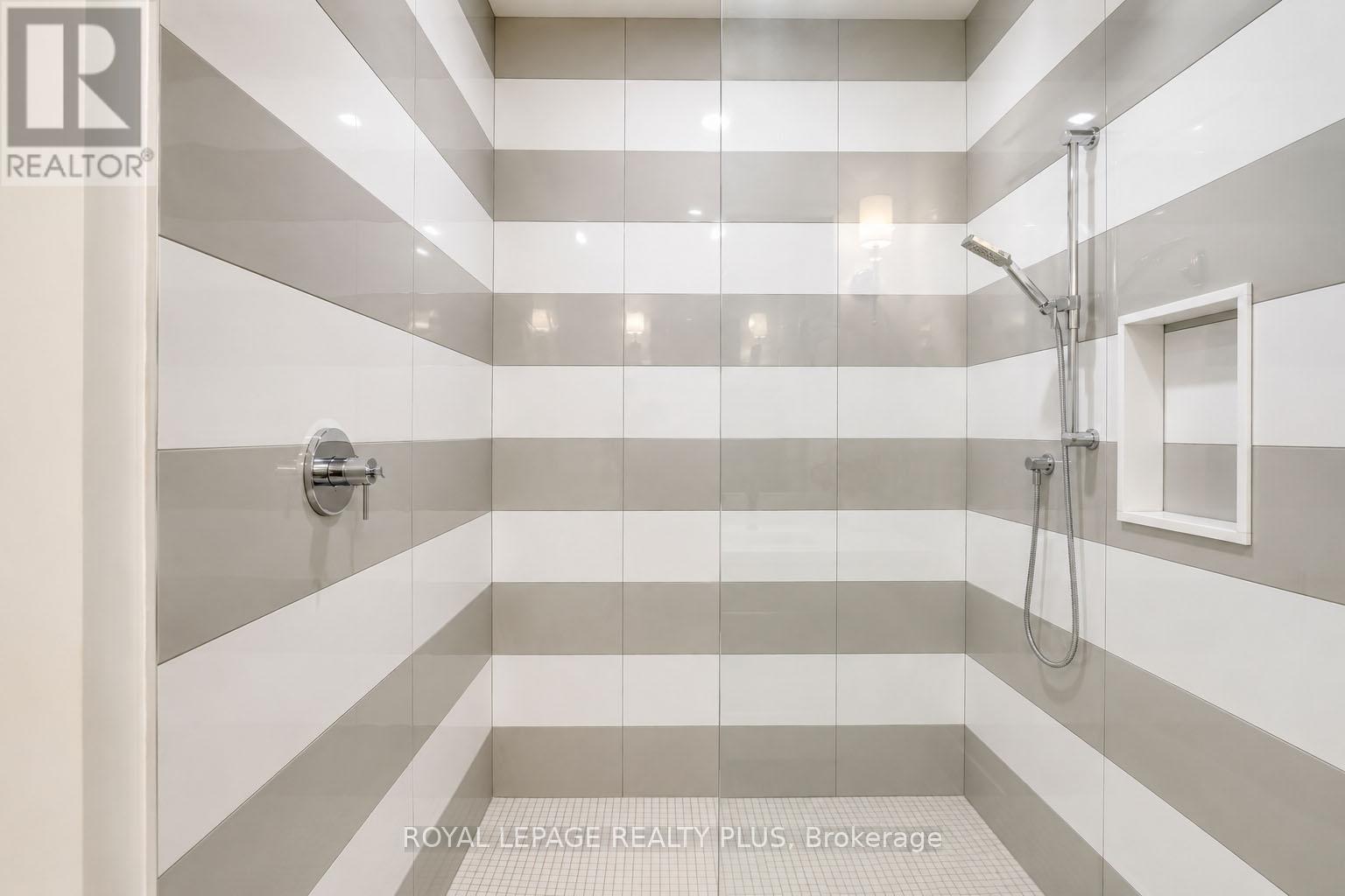 39 Plunkett Court, Barrie (Bayshore), Ontario  L4N 6M3 - Photo 30 - S13727920