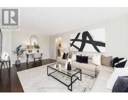 1105 - 100 LEEWARD GLENWAY, Toronto, Ontario