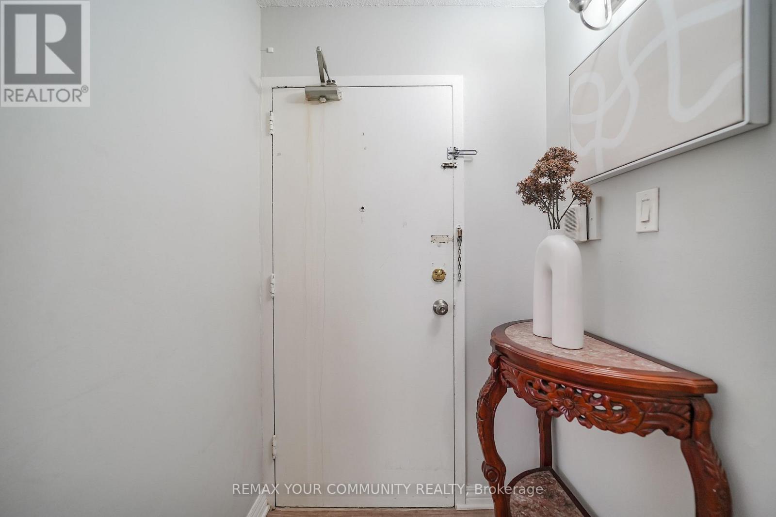 1105 - 100 Leeward Glenway, Toronto, Ontario  M3C 2Z1 - Photo 7 - C13728034