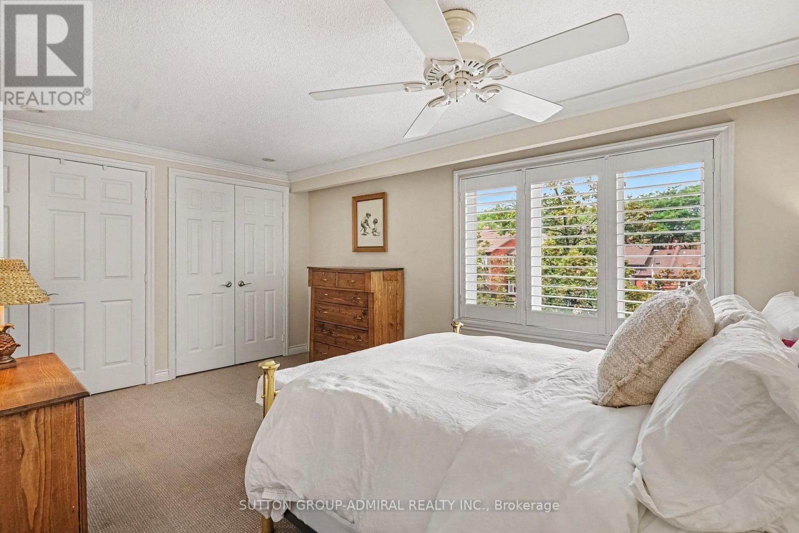 1230 Cornerbrook Place, Mississauga, Ontario  L5C 3J4 - Photo 21 - W13727844