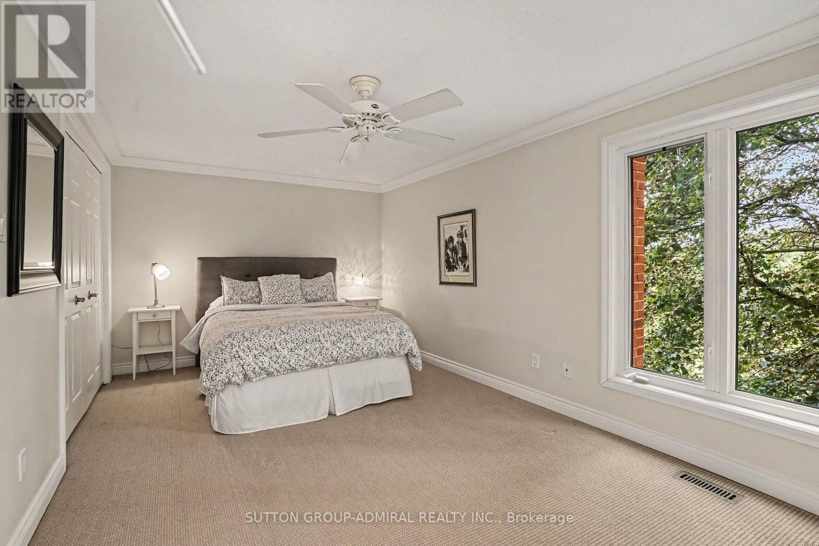 1230 Cornerbrook Place, Mississauga, Ontario  L5C 3J4 - Photo 23 - W13727844