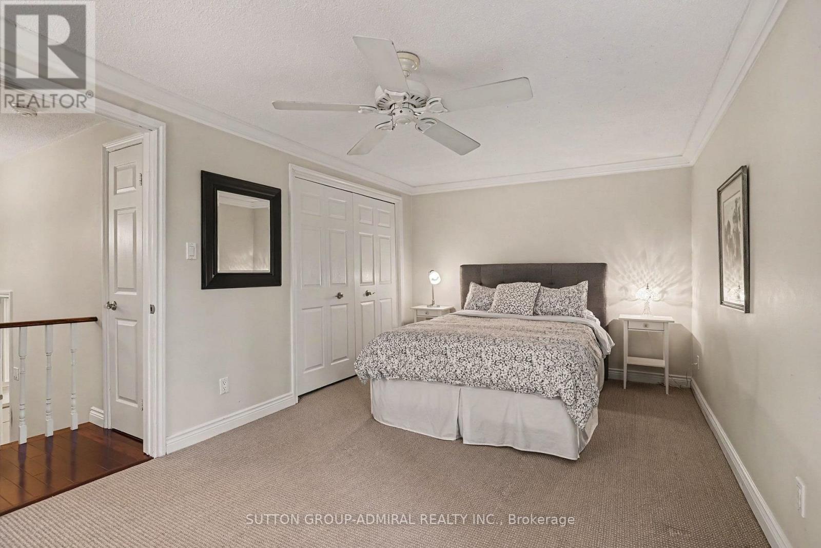 1230 Cornerbrook Place, Mississauga, Ontario  L5C 3J4 - Photo 24 - W13727844