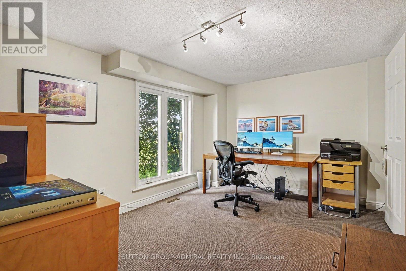 1230 Cornerbrook Place, Mississauga, Ontario  L5C 3J4 - Photo 27 - W13727844