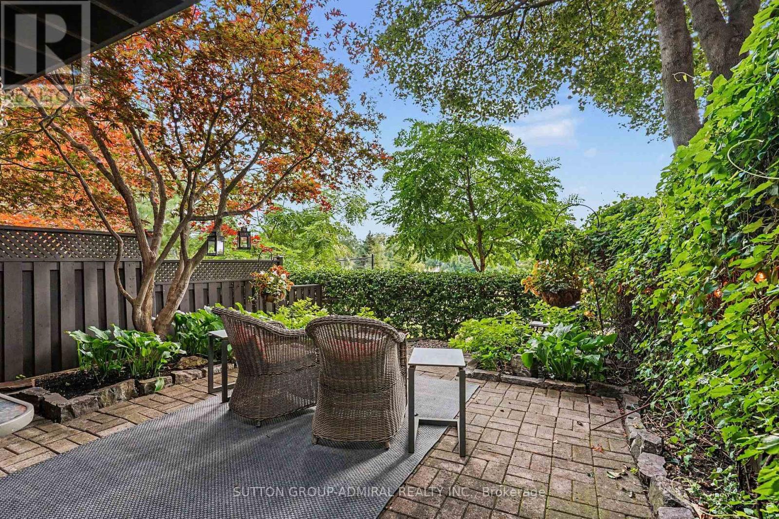 1230 Cornerbrook Place, Mississauga, Ontario  L5C 3J4 - Photo 32 - W13727844
