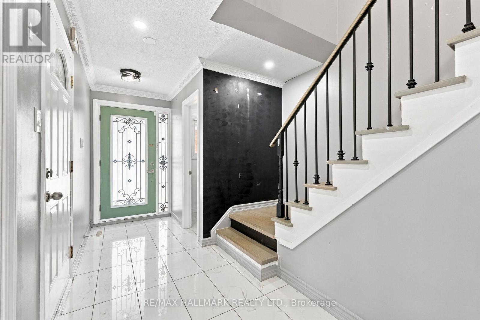 60 Pickard Lane, Brampton, Ontario  L6Y 2M5 - Photo 7 - W13727860