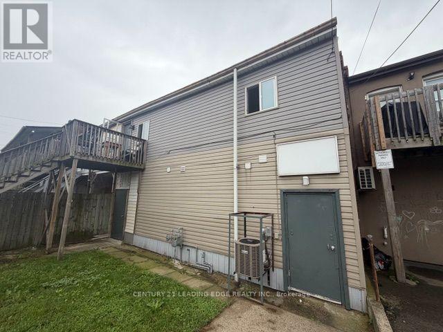 1/2 - 775 Barton Street E, Hamilton, Ontario  L8L 3A9 - Photo 2 - X13728022