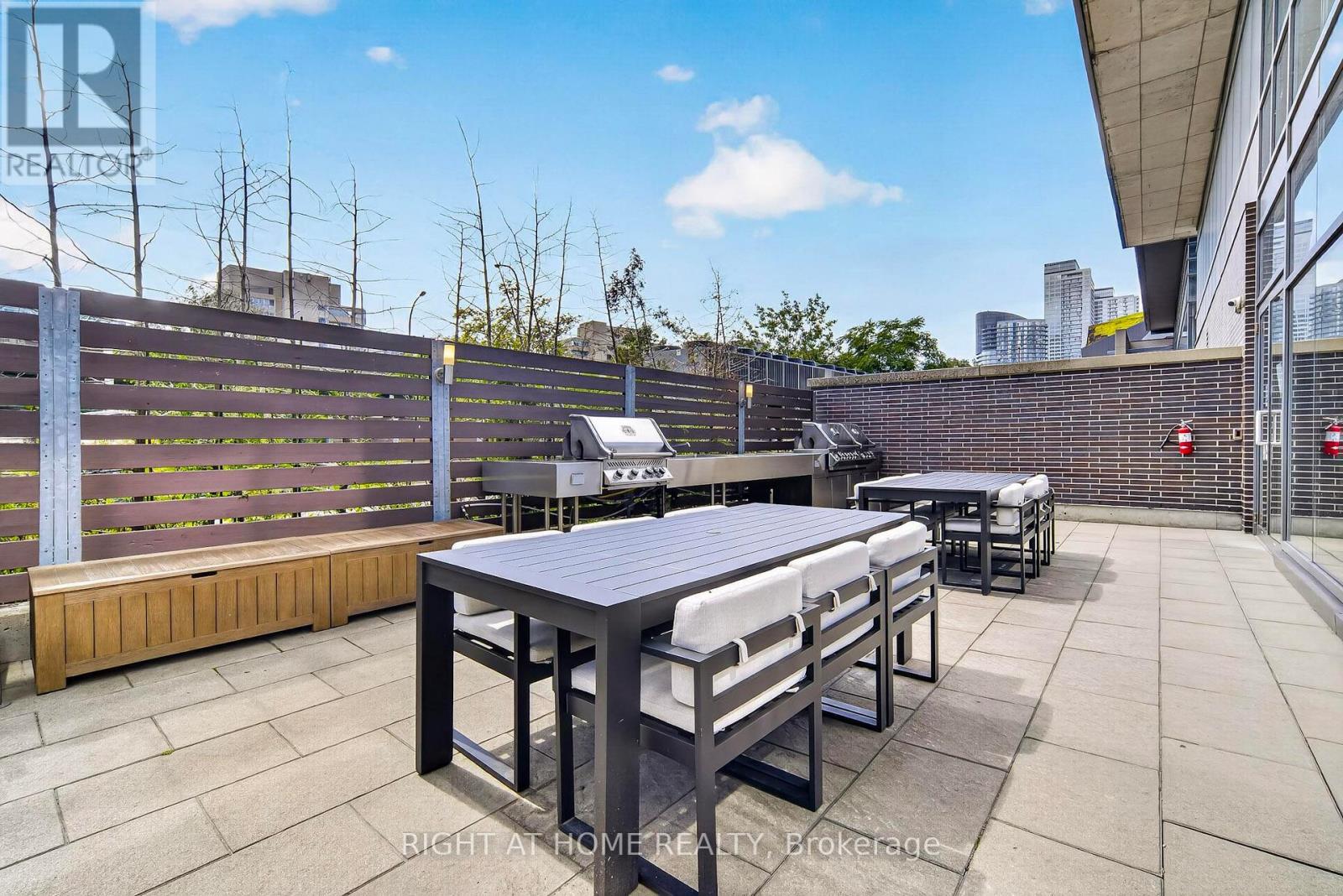 5509 - 11 Brunel Court, Toronto, Ontario  M5V 3Y3 - Photo 24 - C13724244