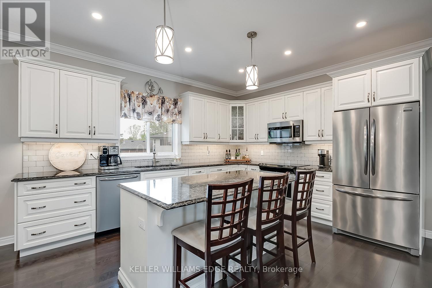 49 Postma Drive, Haldimand, Ontario  N1A 0B2 - Photo 3 - X13164926