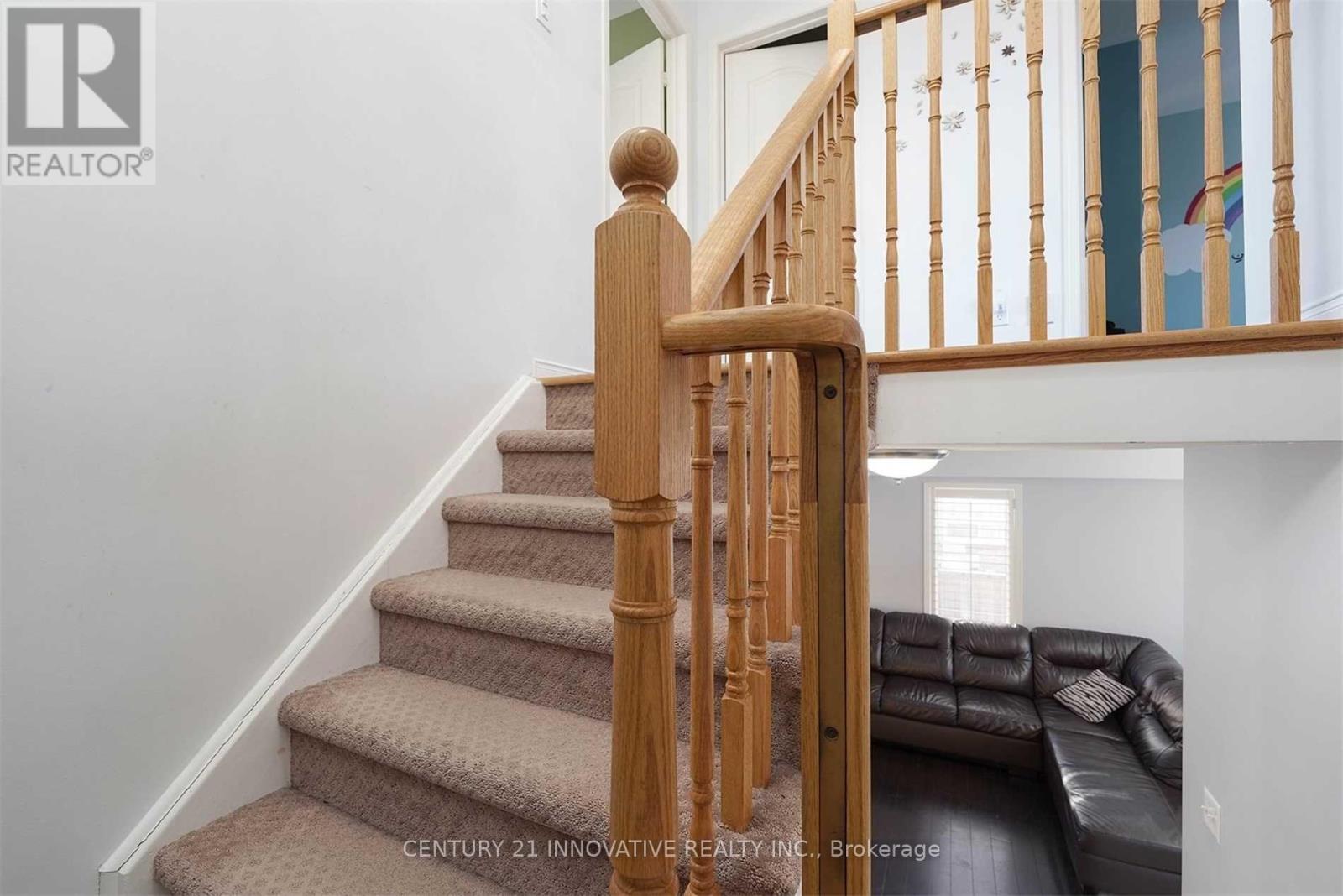 97 Hollingsworth Circle, Brampton, Ontario  L7A 0J5 - Photo 8 - W13727940
