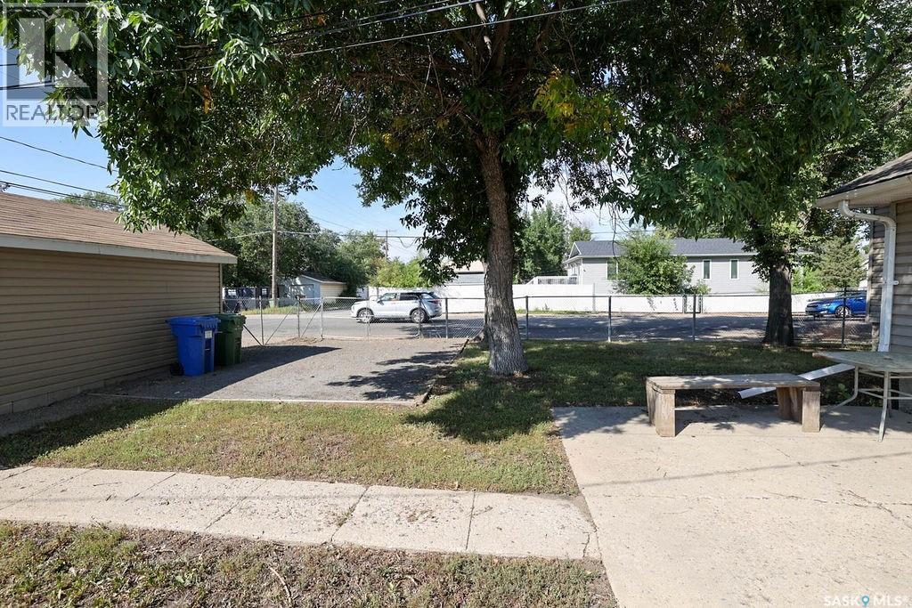 1200 Atkinson Street, Regina, Saskatchewan  S4N 3V6 - Photo 27 - SK047051