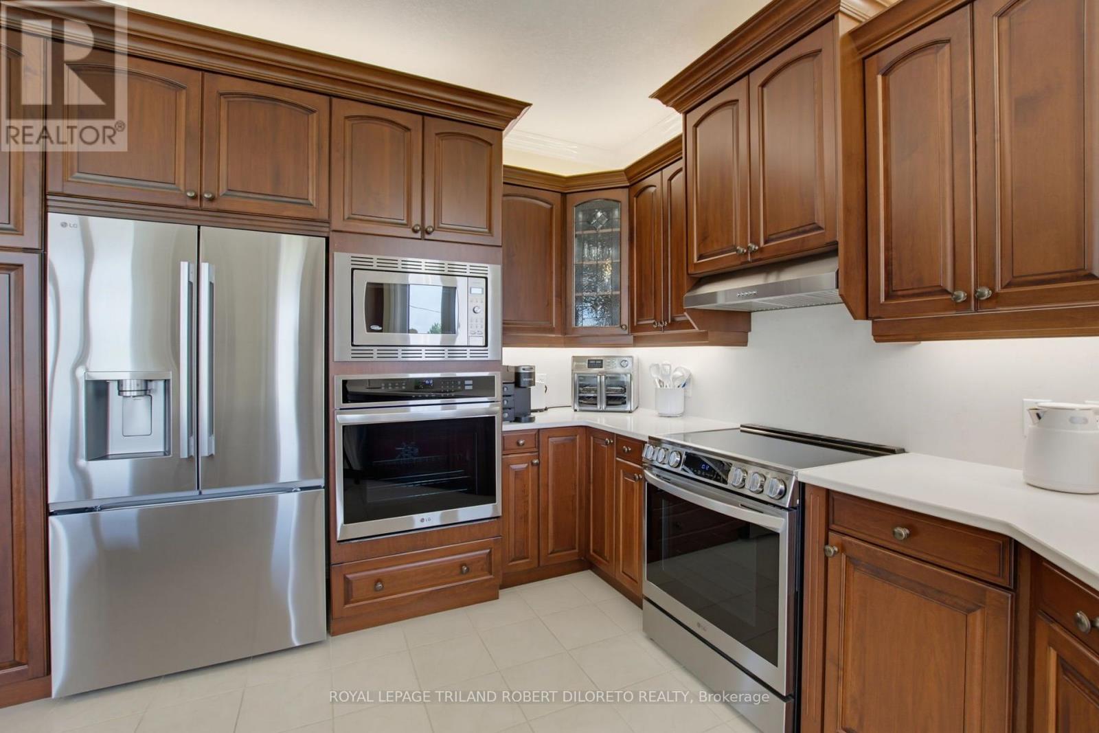 2289 Jack Nash Drive, London South, Ontario  N6K 5R3 - Photo 22 - X13728126