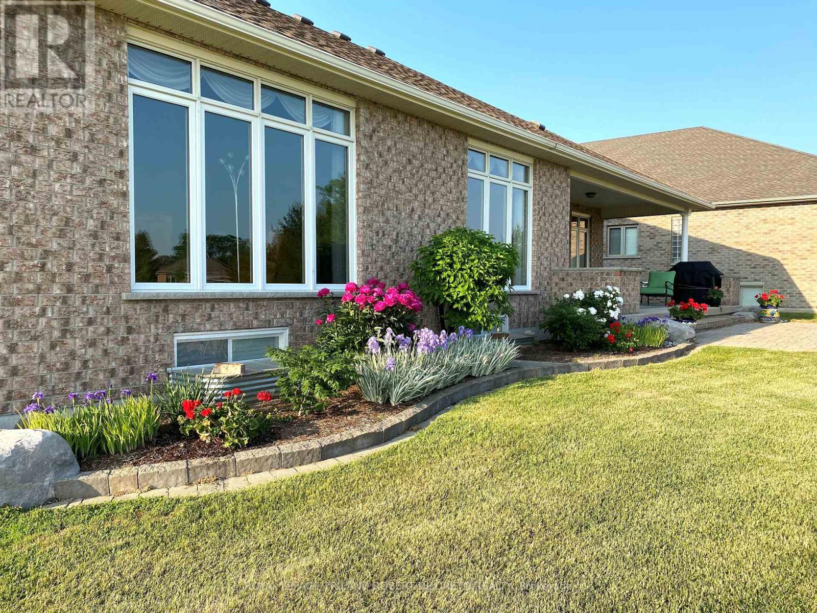 2289 Jack Nash Drive, London South, Ontario  N6K 5R3 - Photo 45 - X13728126