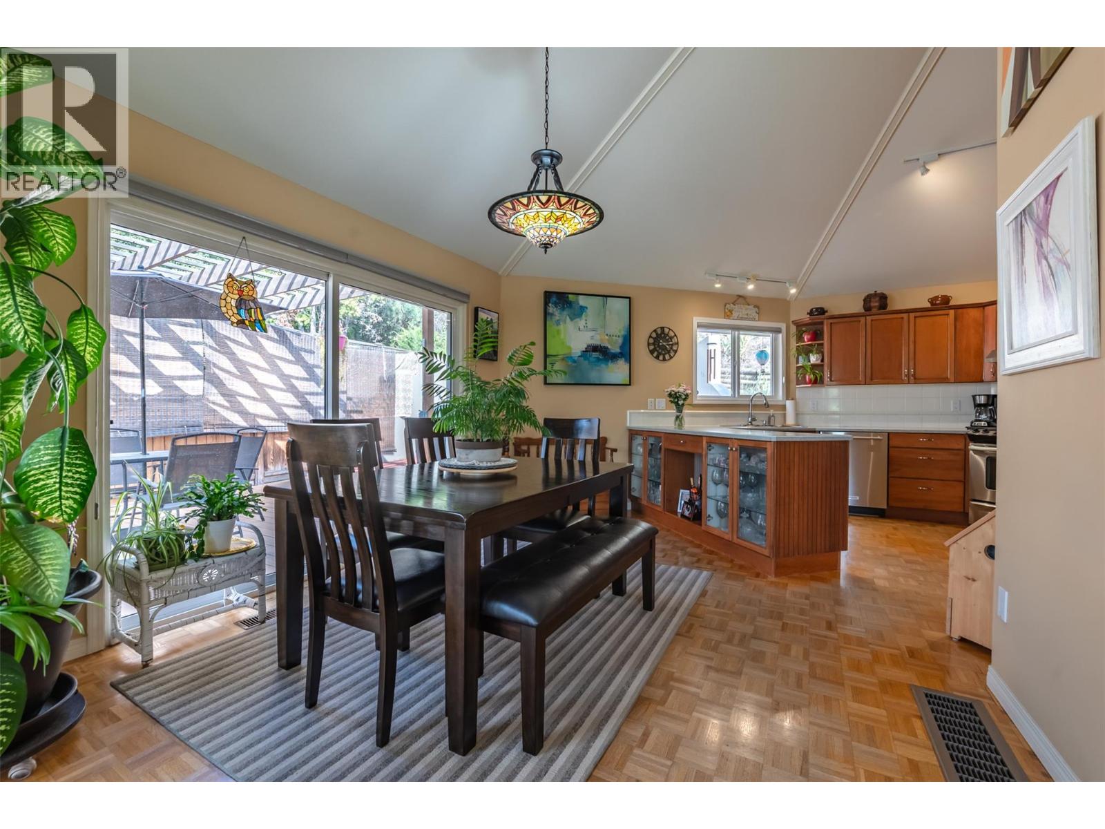 4744 Lakeside Road, Penticton, British Columbia  V2A 8W6 - Photo 24 - 10398714