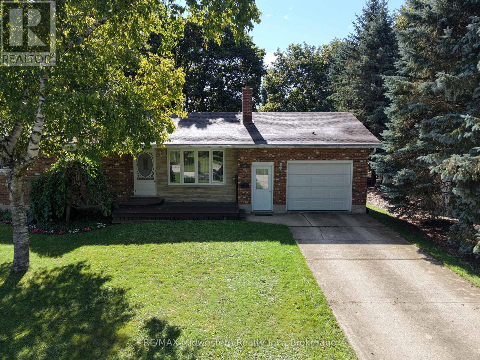 69 Louise Street, Minto, Ontario  N0G 1Z0 - Photo 7 - X12984978