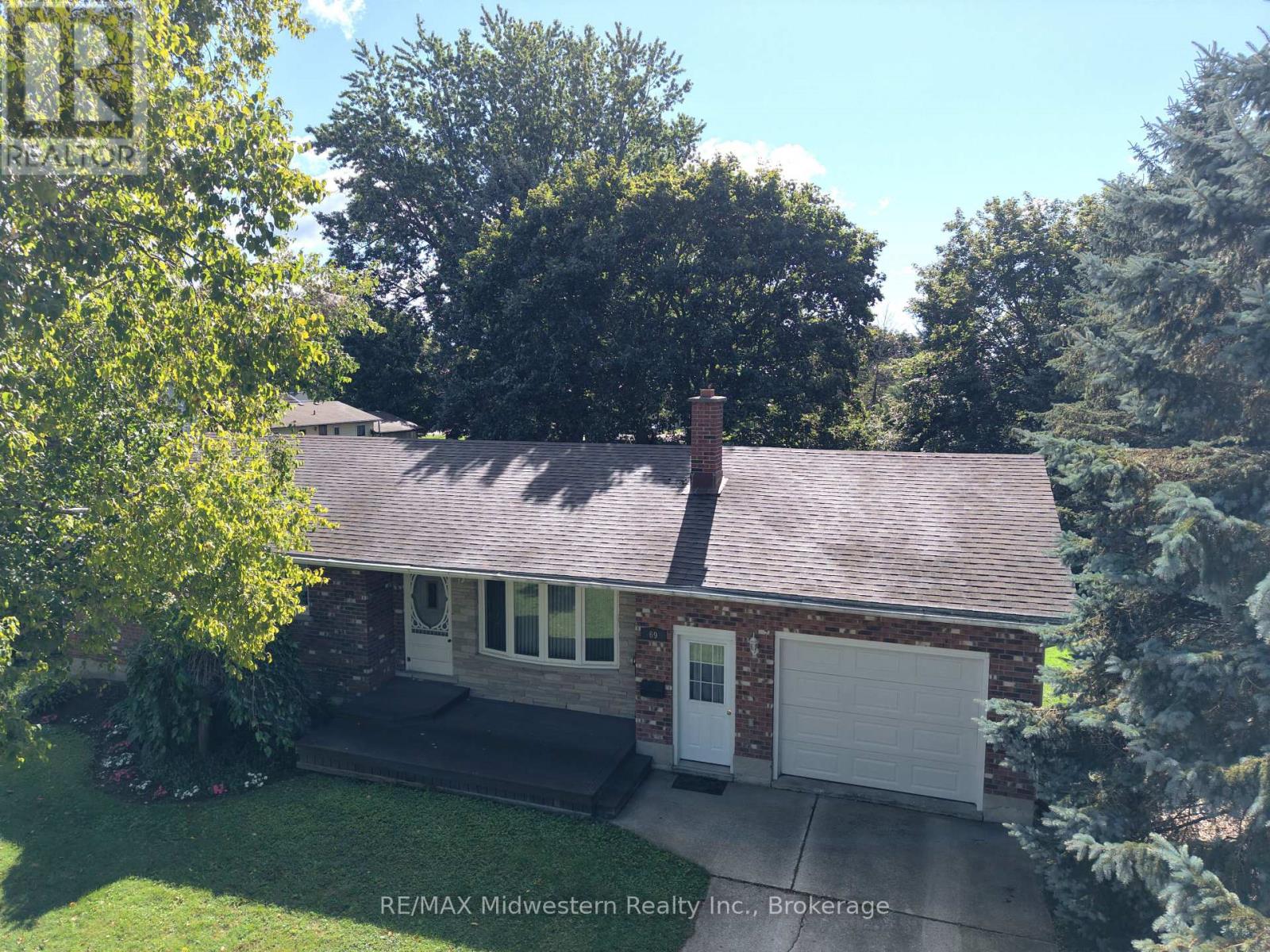69 Louise Street, Minto, Ontario  N0G 1Z0 - Photo 8 - X12984978