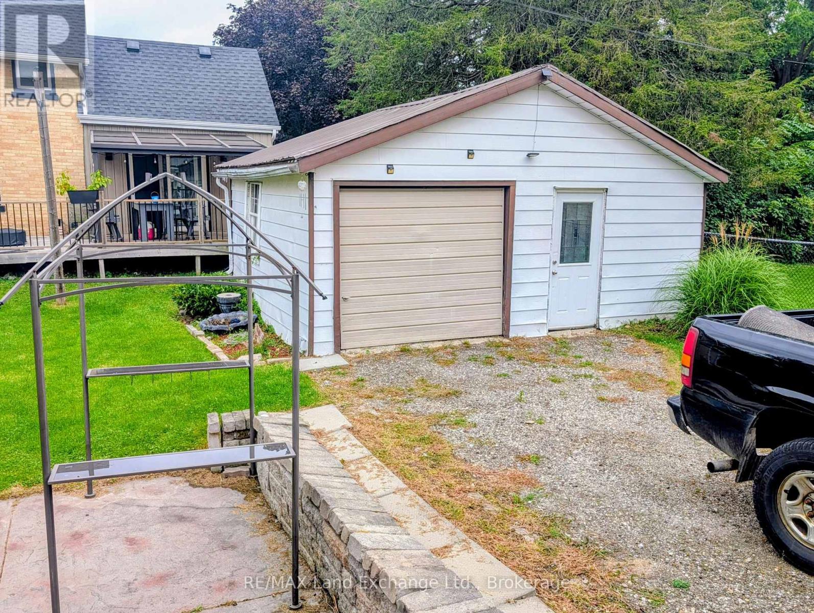 10 Mary Street, Brockton, Ontario  N0G 2V0 - Photo 5 - X13727218