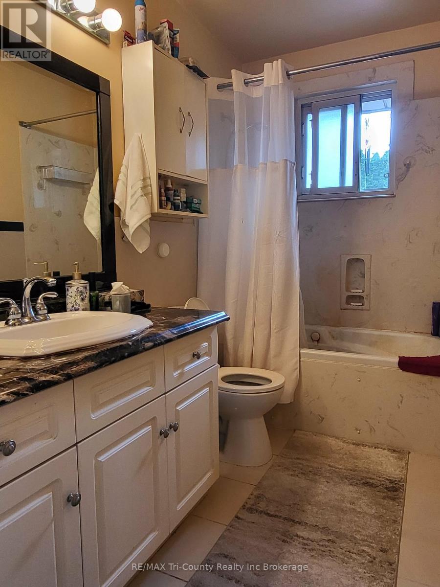 446 Norwich Avenue, Woodstock, Ontario N4S 3W5 - Photo 11 - X13728042