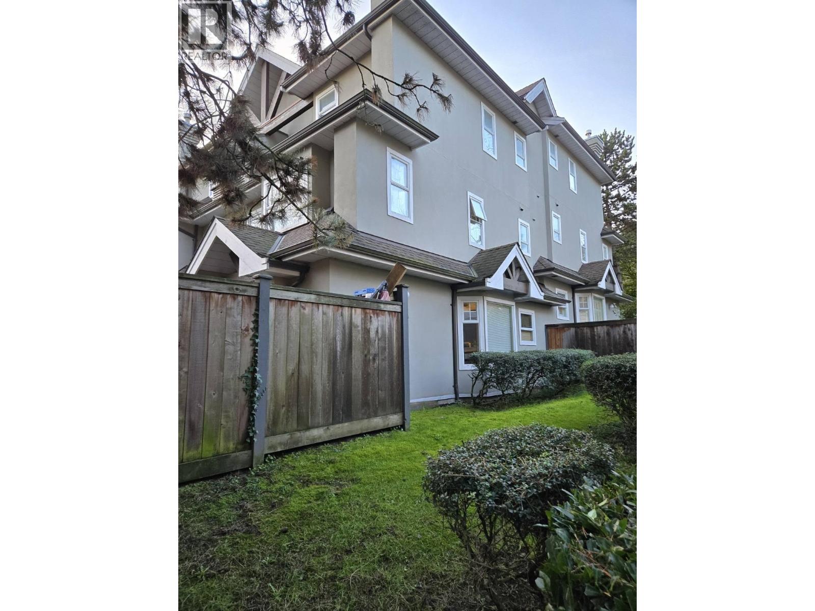 14 7175 17th Avenue, Burnaby, British Columbia  V3N 1K8 - Photo 3 - R3159935