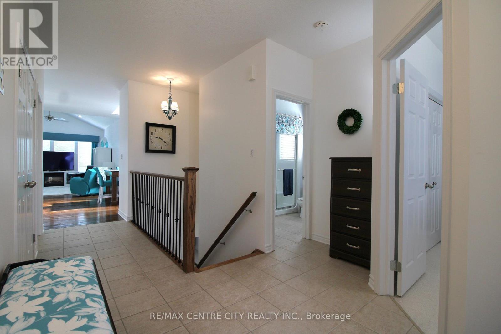 5 Cherry Blossom Lane, St. Thomas, Ontario  N5R 1L2 - Photo 5 - X13237472