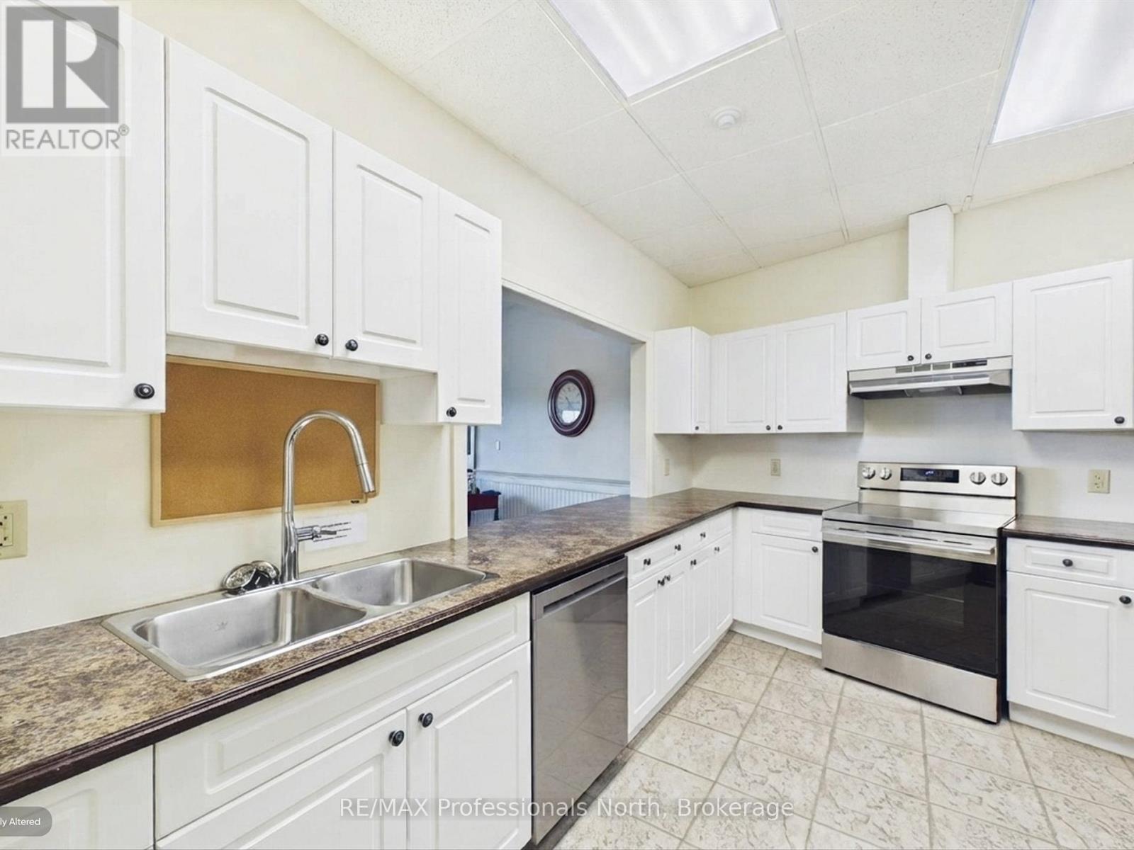 501 - 24 Ontario Street, Bracebridge, Ontario P1L 0A4 - Photo 33 - X13728046