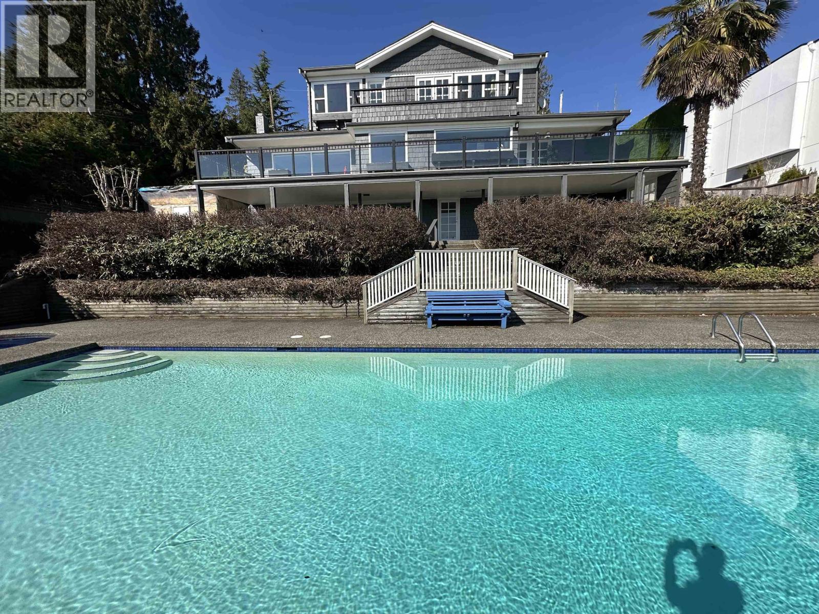 2390 PALMERSTON AVENUE, west vancouver, British Columbia