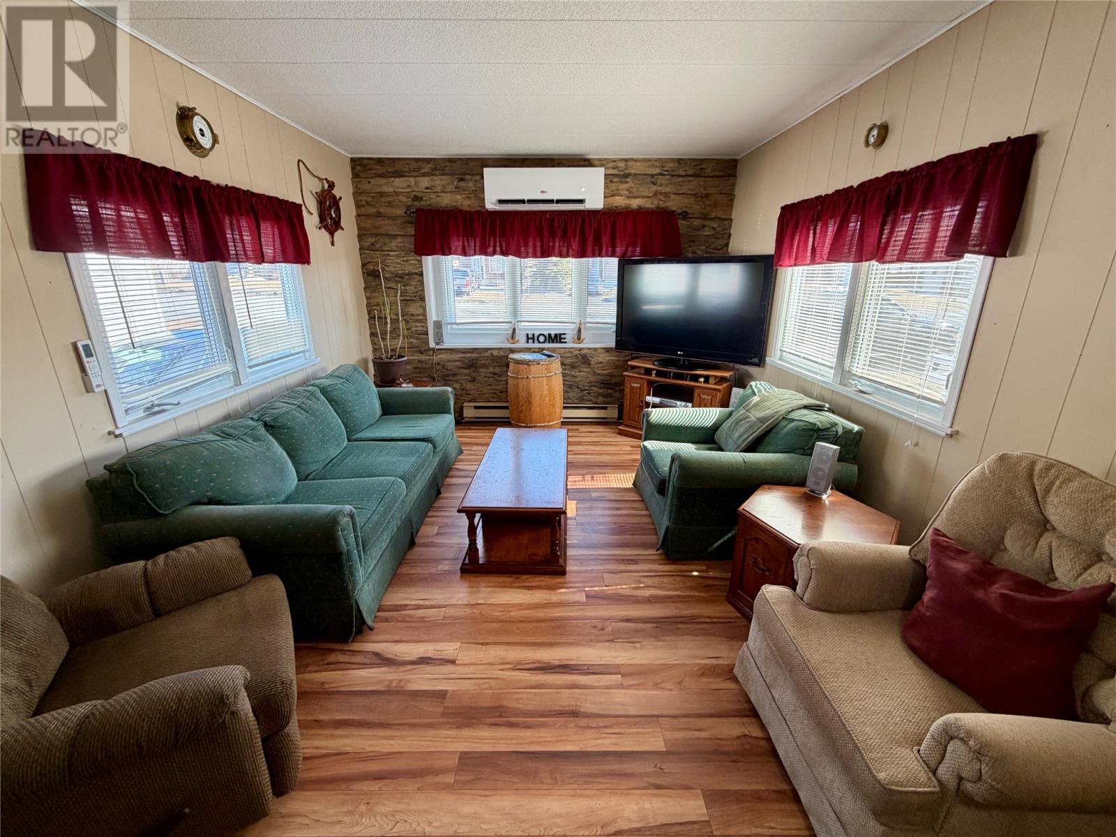 14 Fairview Court, Clarenville — photo 2