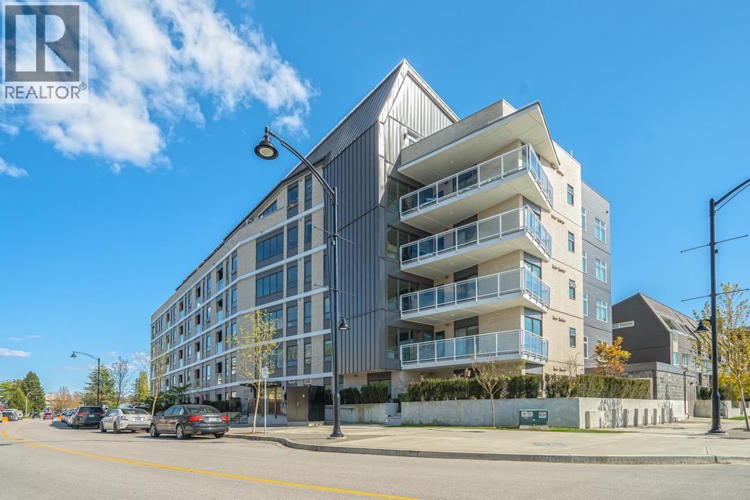 303 22226 BROWN AVENUE, maple ridge, British Columbia