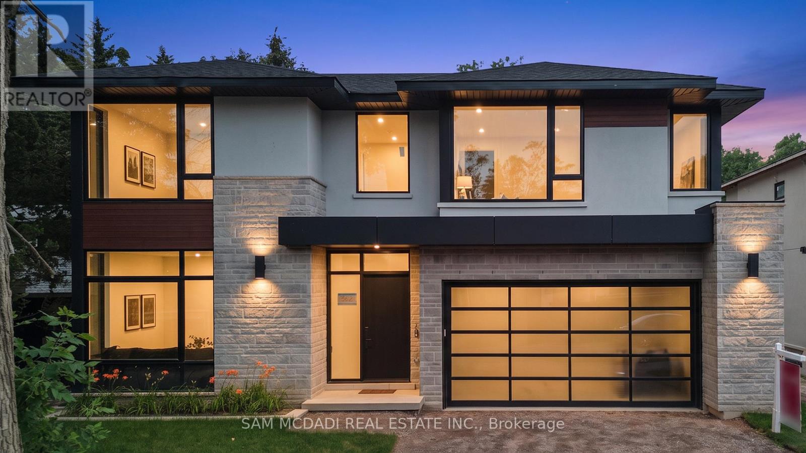 362 Meadow Wood Lane, Mississauga, Ontario  L5J 2S9 - Photo 1 - W13728048