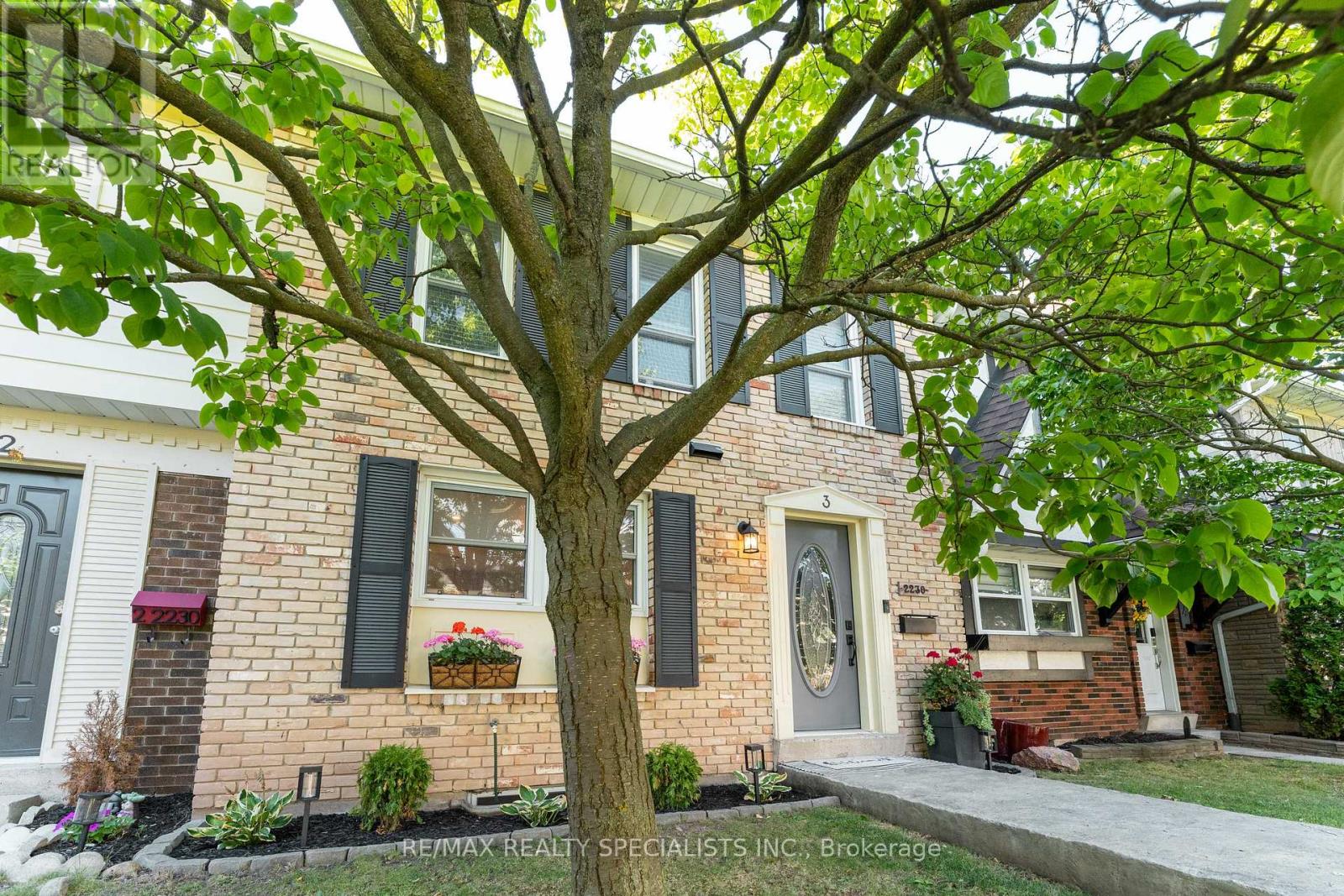 3 - 2230 UPPER MIDDLE ROAD, Burlington, Ontario