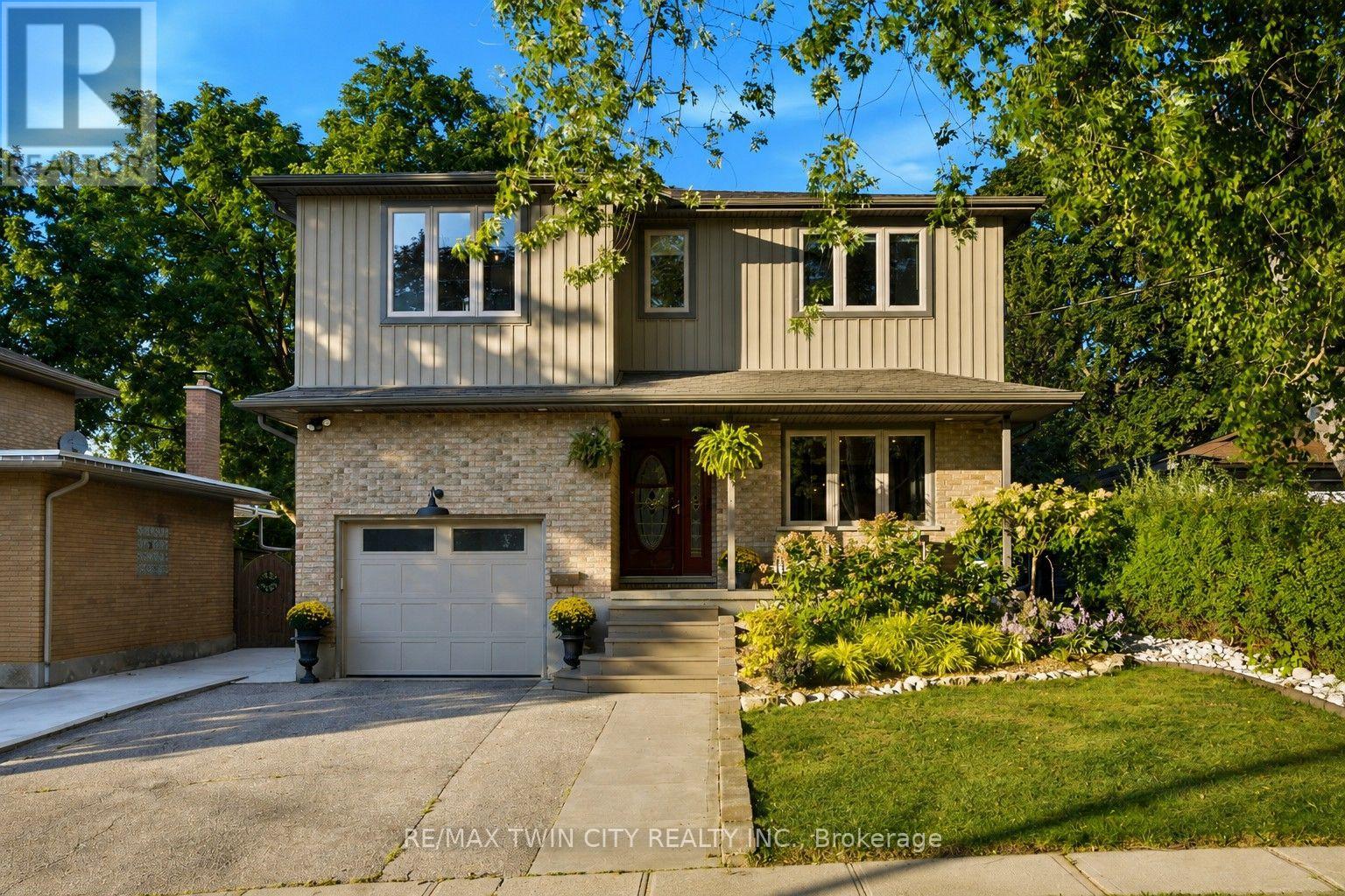 445 SHERRING STREET, Cambridge, Ontario