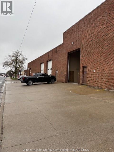 1577 HOWARD AVENUE, Windsor, Ontario
