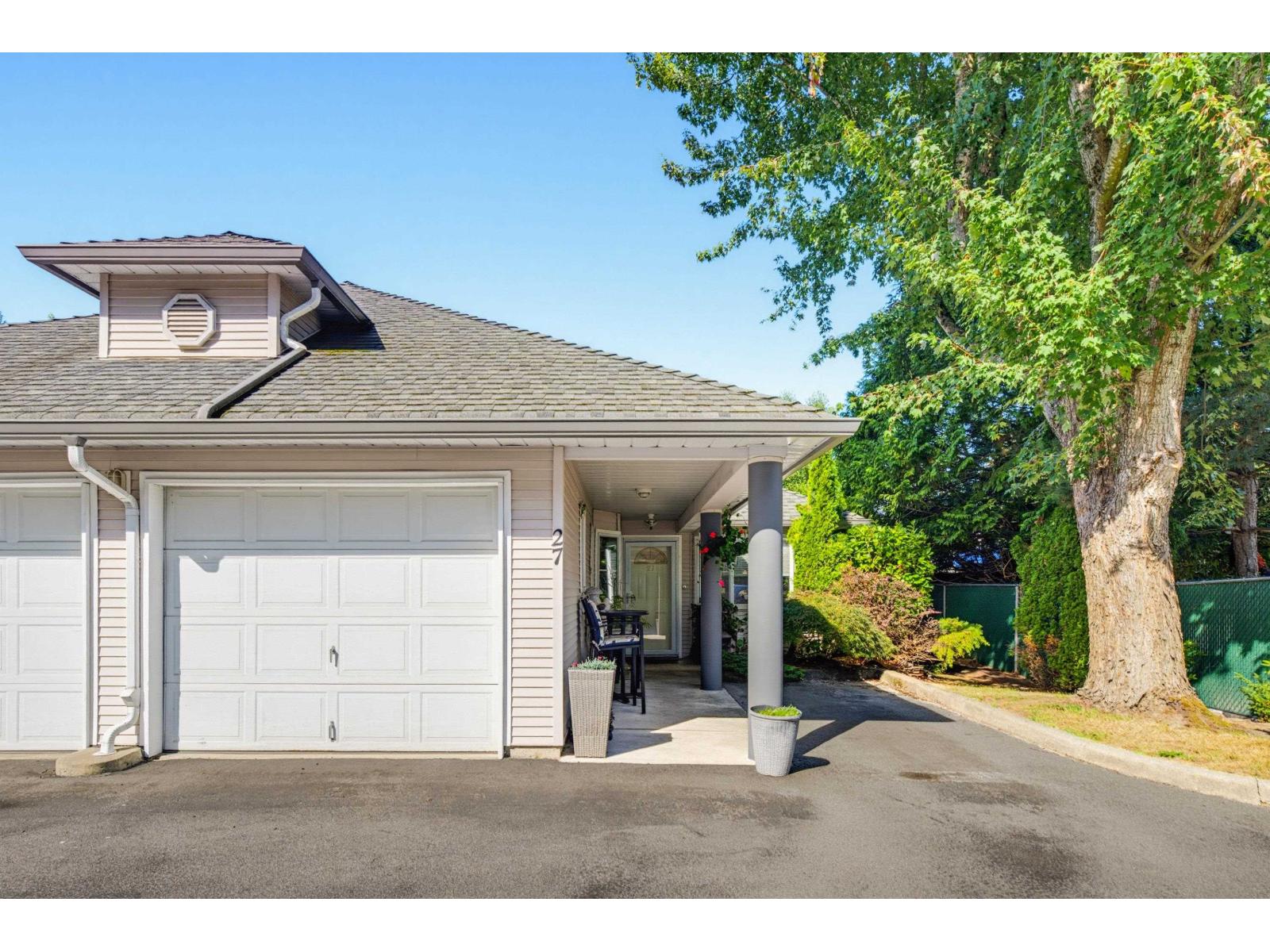 27 9088 HOLT ROAD, surrey, British Columbia