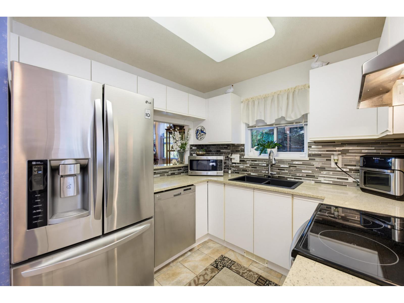 27 9088 Holt Road, Surrey, British Columbia  V3V 4H3 - Photo 6 - R3159920