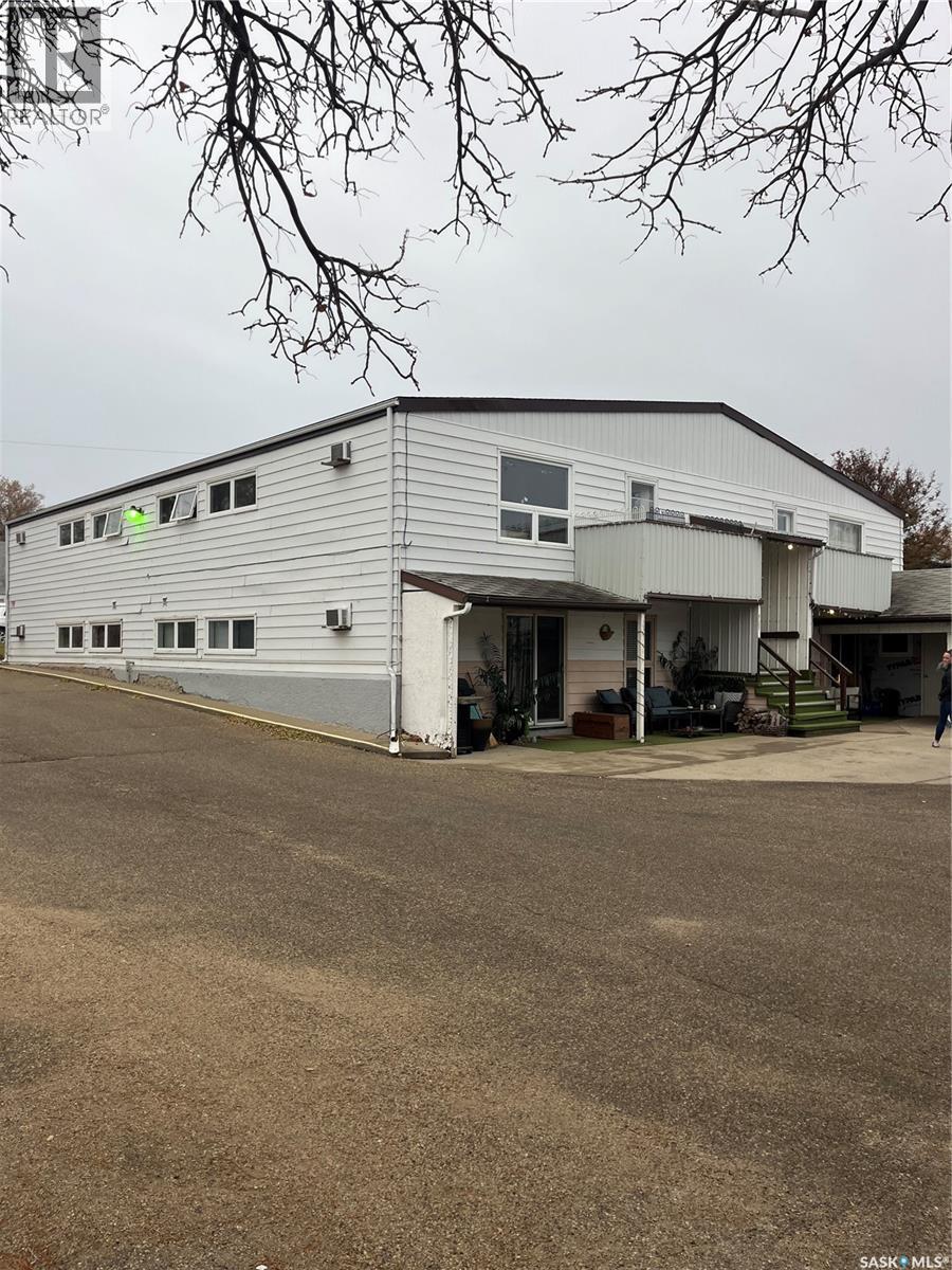 250 Home Street W, Moose Jaw, Saskatchewan  S6H 7H8 - Photo 3 - SK047059